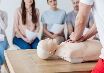 Порядок надання домедичної допомоги дітям при раптовій зупинці кровообігу